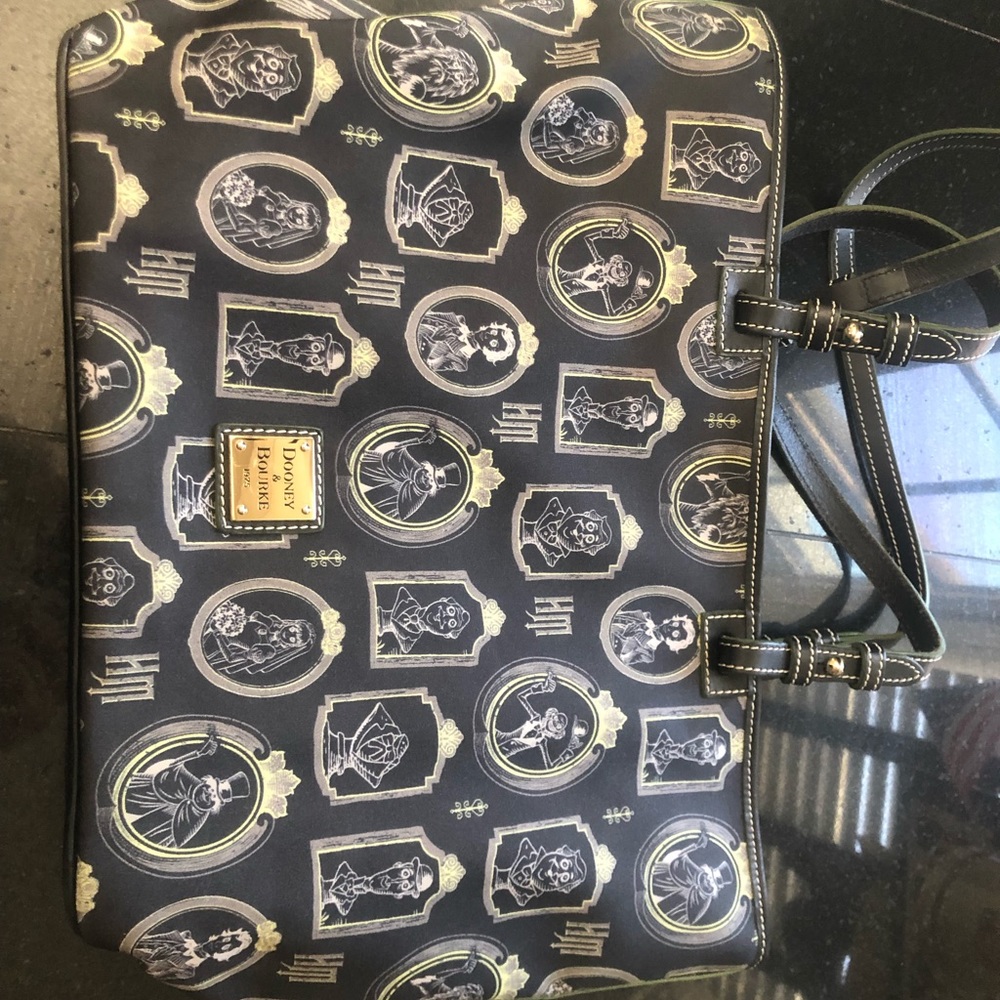 Haunted mansion dooney & Burke